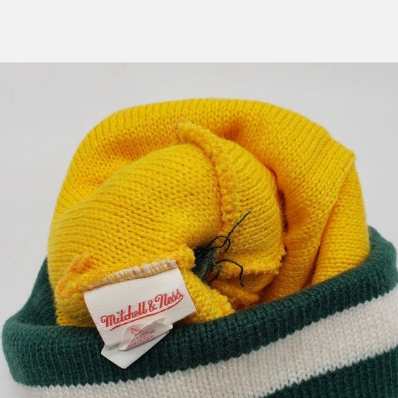 Mitchell & Ness Seattle SuperSonics Beanie - Picture 3 of 8